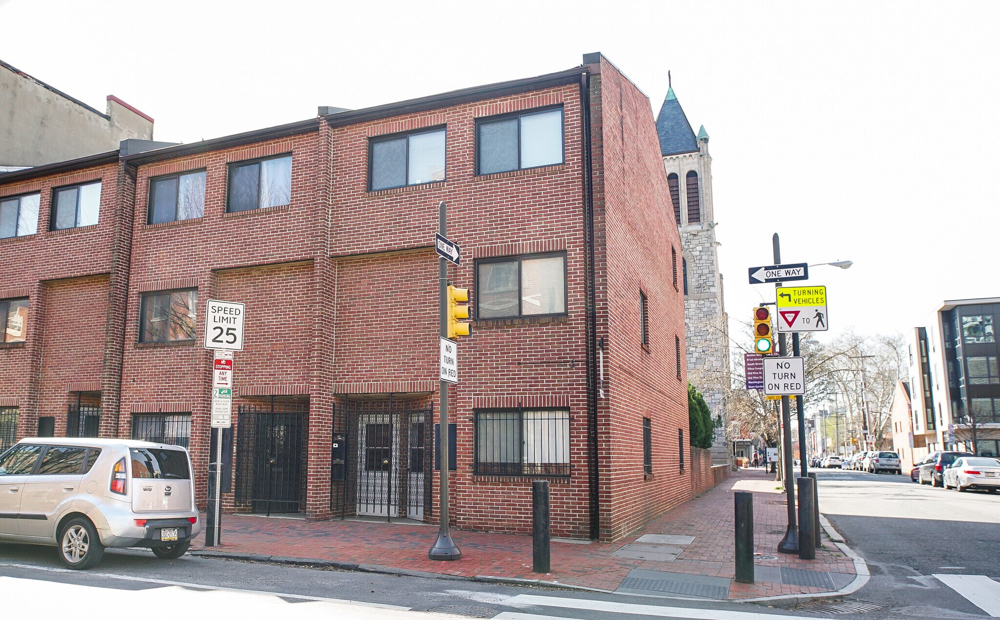 Building Photo - 540 Pine St