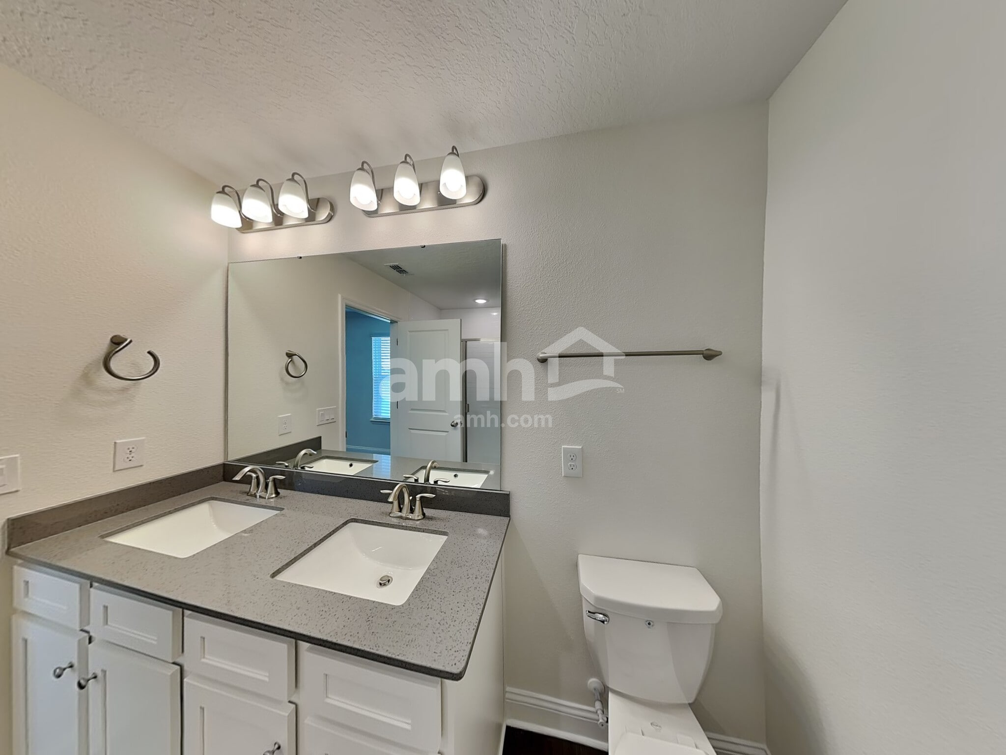 Building Photo - 6189 Little Blf Cir
