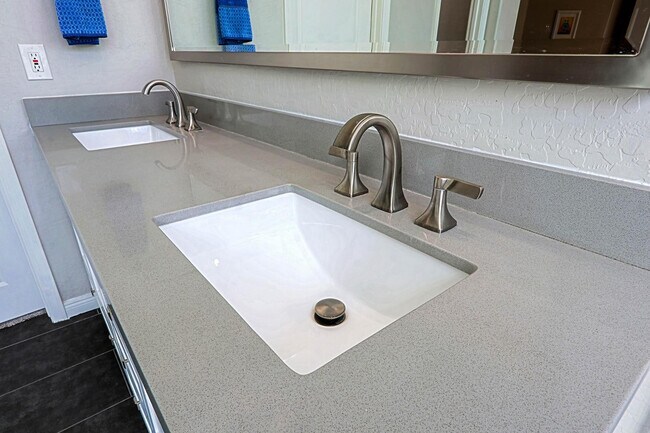 Building Photo - 7086 E Whispering Mesquite Trail