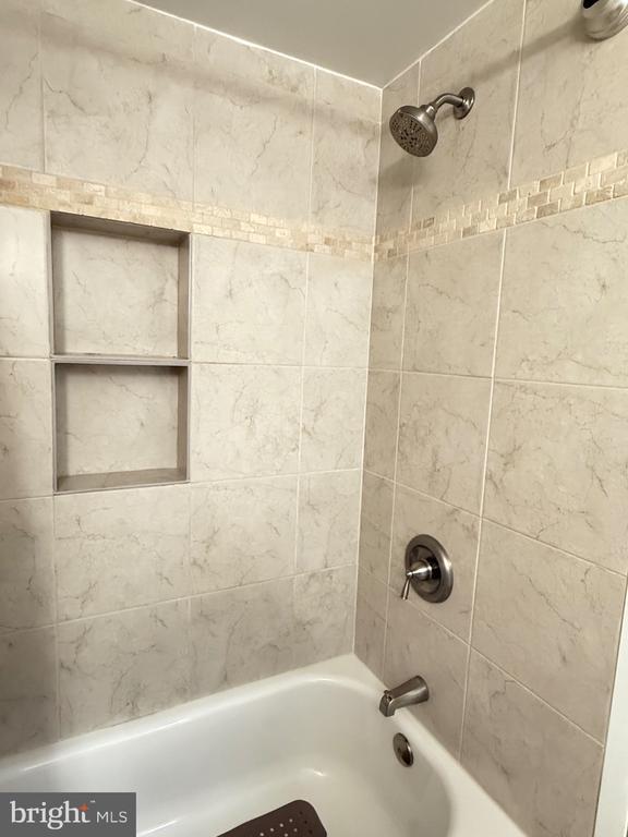 Building Photo - 5225 Pooks Hill Rd