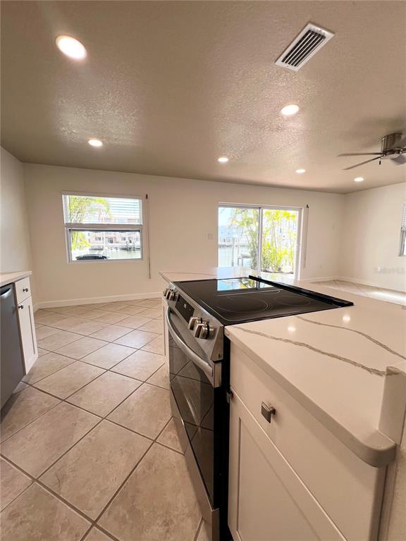 Building Photo - 137 175th Terrace Dr E