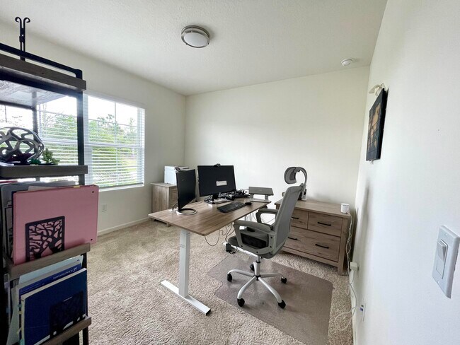 Building Photo - 10574 SW Cambria Ln