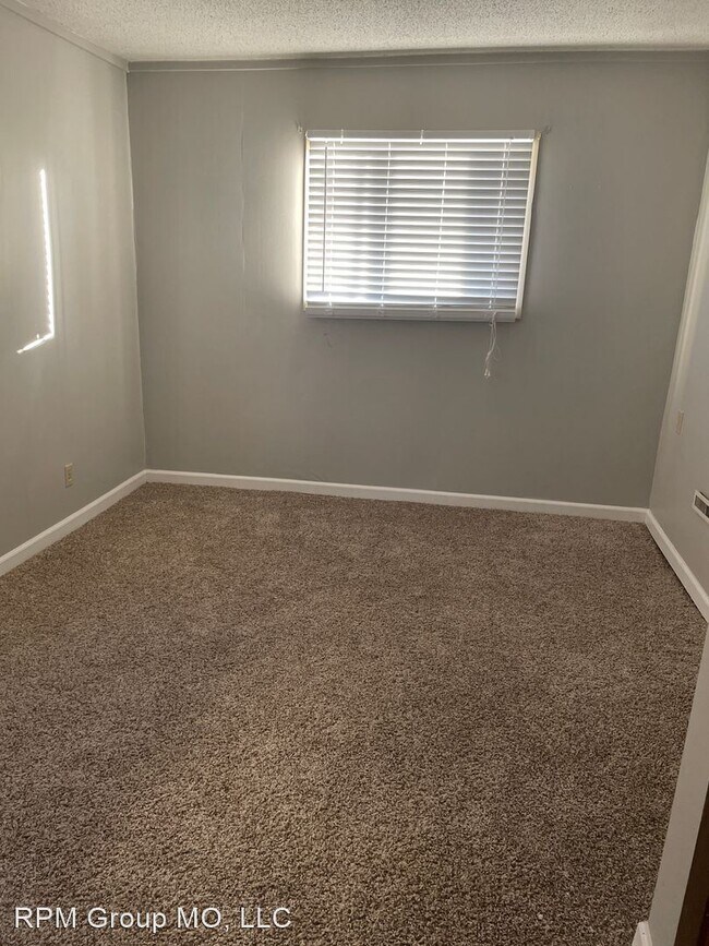 Building Photo - 4 br, 1.5 bath House - 1637 E Blaine Street