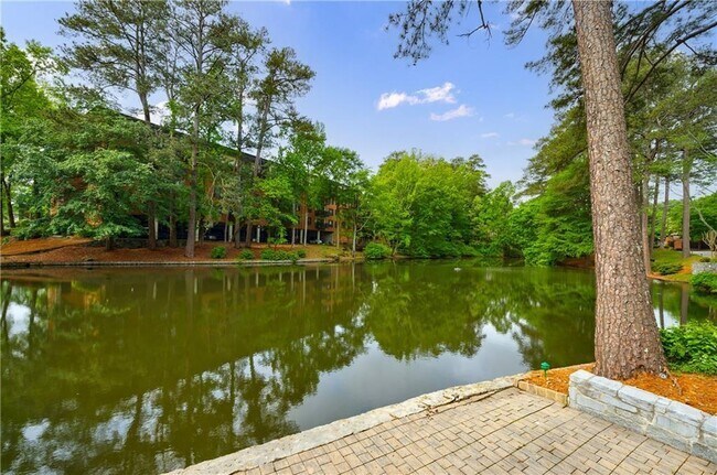Building Photo - 27306 Plantation Dr NE