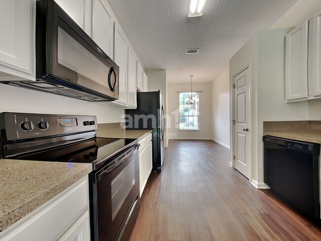 Building Photo - 1139 Ardmore St