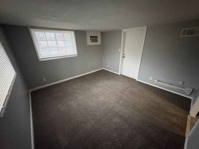 Building Photo - 4145 Randolph St