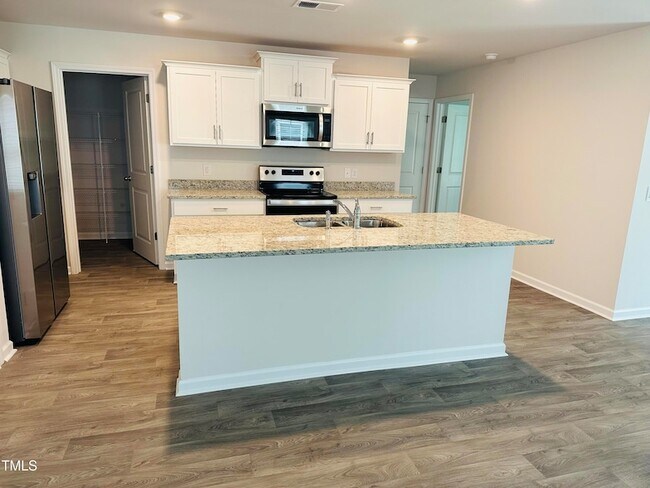 Building Photo - 4507 Heatherly Rd