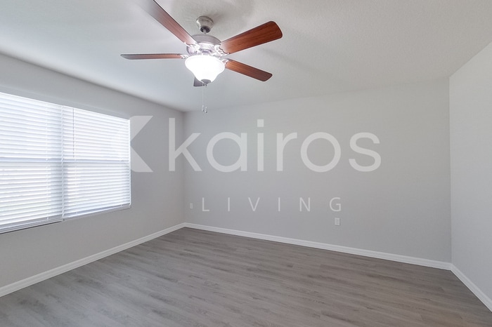 Building Photo - 8731 SW 44th Ct