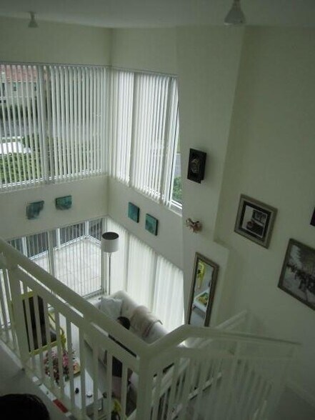 Building Photo - 1650 Brickell Ave