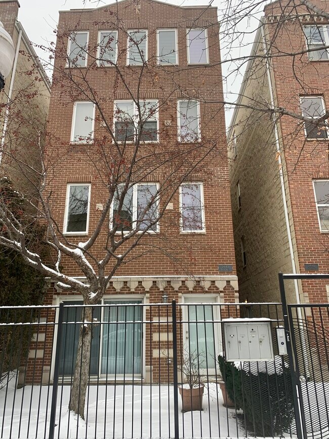 2442 W Harrison St 2442 W Harrison St Chicago IL 60612 Apartment Finder