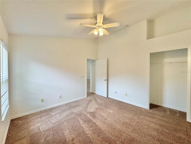 Building Photo - 502 Viola Dr