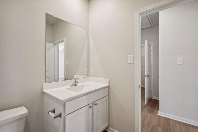 Building Photo - 335 Kingston Wy