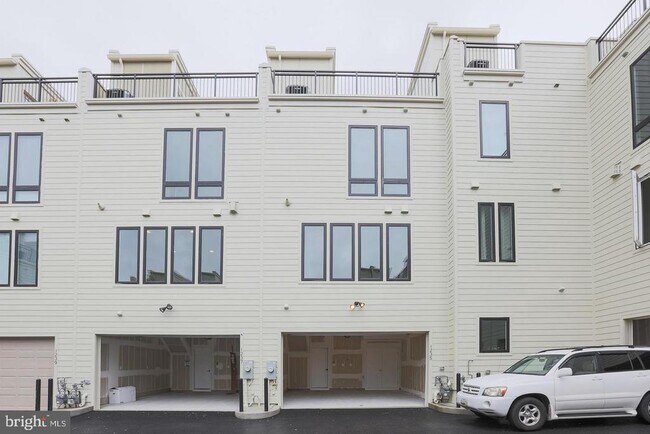 Building Photo - 1235 Cooksie St