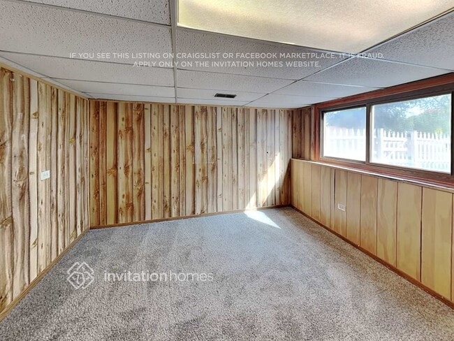 Building Photo - 324 Waverly Dr