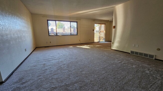 Building Photo - 13884 W 68th Dr