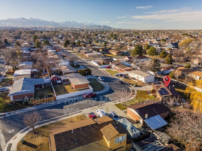 Building Photo - 2730 W 7460 S