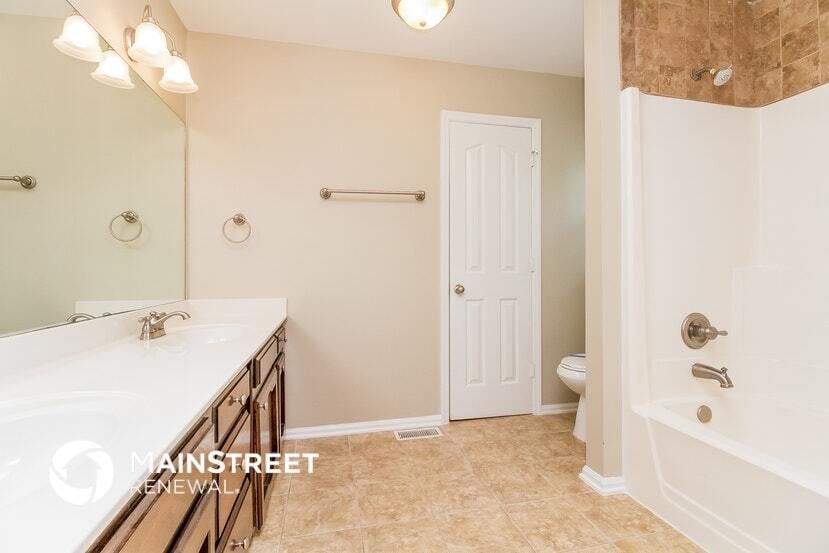 Building Photo - 1311 Amberwood Cir