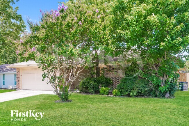 Building Photo - 5304 Tamarack Ct