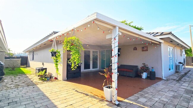 Building Photo - 3796 SW 148th Ct