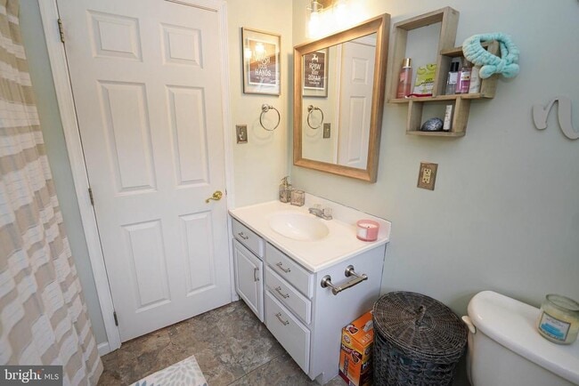 Building Photo - 3727 Village Trail