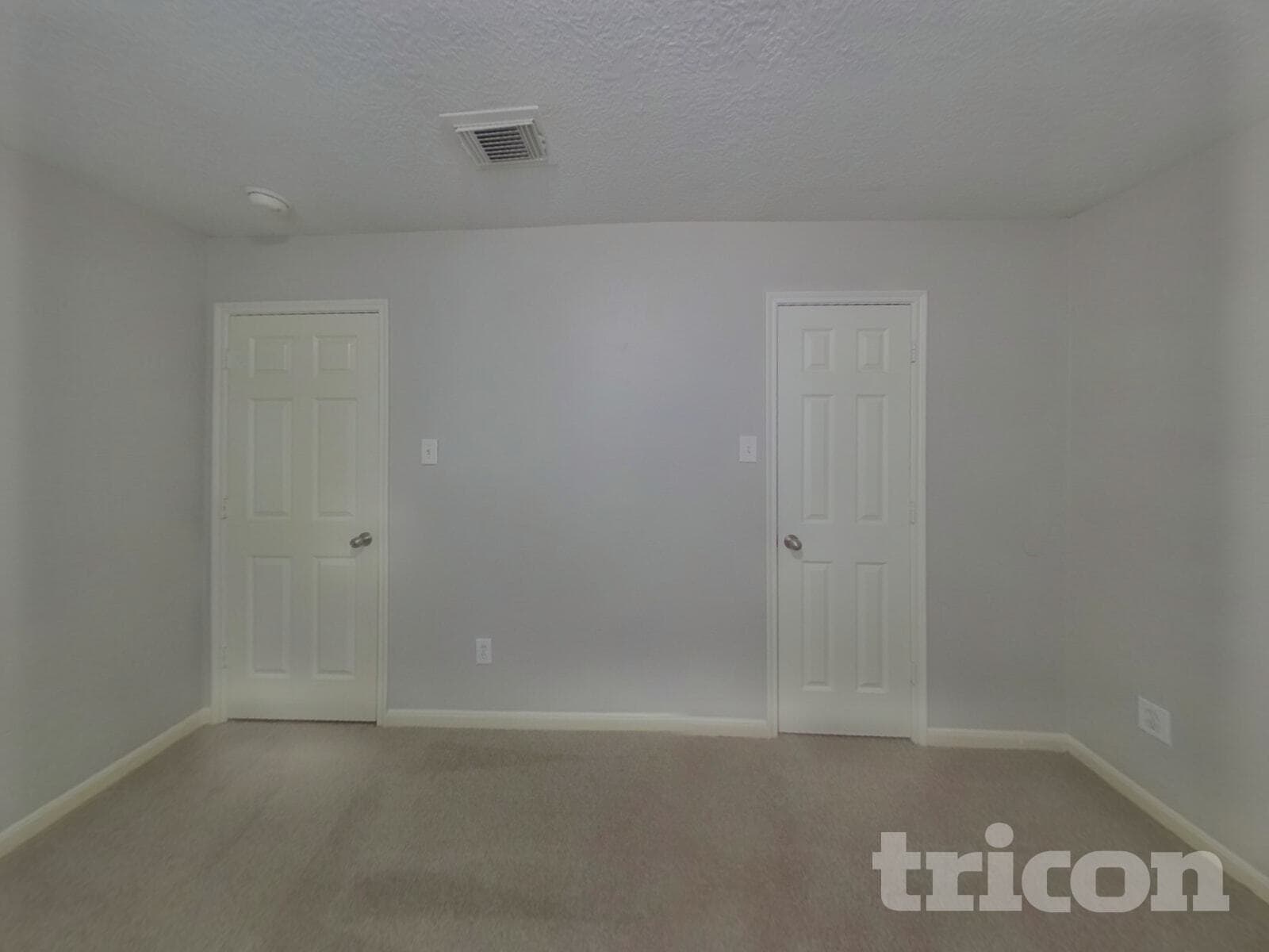 Building Photo - 14045 Buckskin Dr