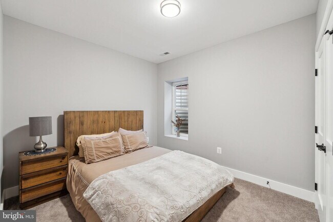 Building Photo - This meticulously cared-for residence, constructed in 2021 by Danforth Homes, presents everything...