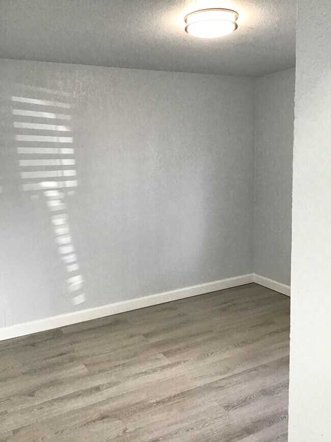 Building Photo - 921 Xavier St