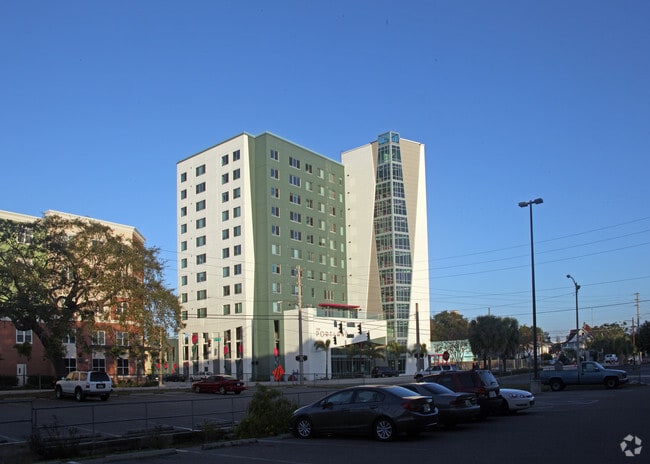 Building Photo - The Portland Apartments