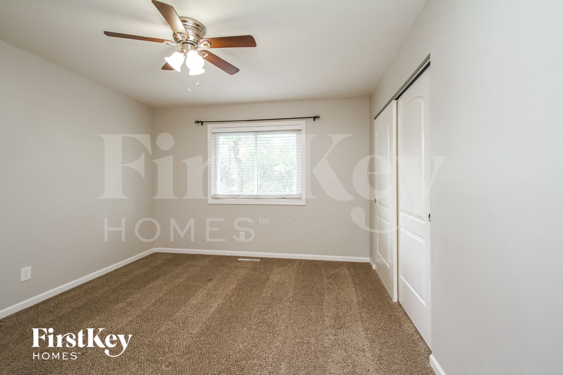 Building Photo - 303 N Bromley St