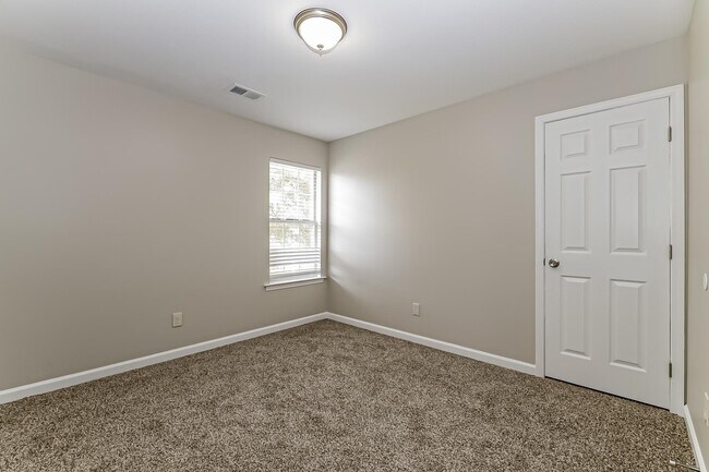 Building Photo - 5377 Ragan Ridge Dr