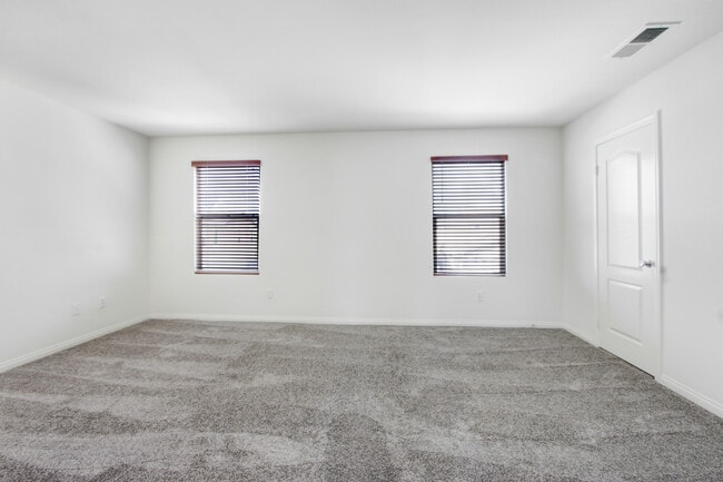 Building Photo - 5428 Novara Ave