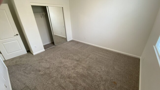 Building Photo - Mountain House Home Spacious 4 Bedroom, 3.5 Bath Home with Bonus Loft