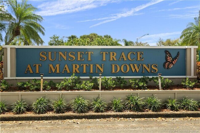 Building Photo - 3579 SW Sunset Trace Cir