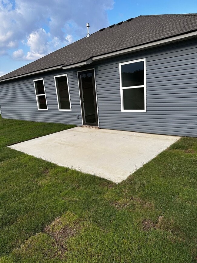 Building Photo - 2025 Home for Rent!