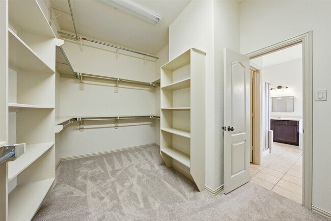 Building Photo - 19014 Ridge Cove Ln