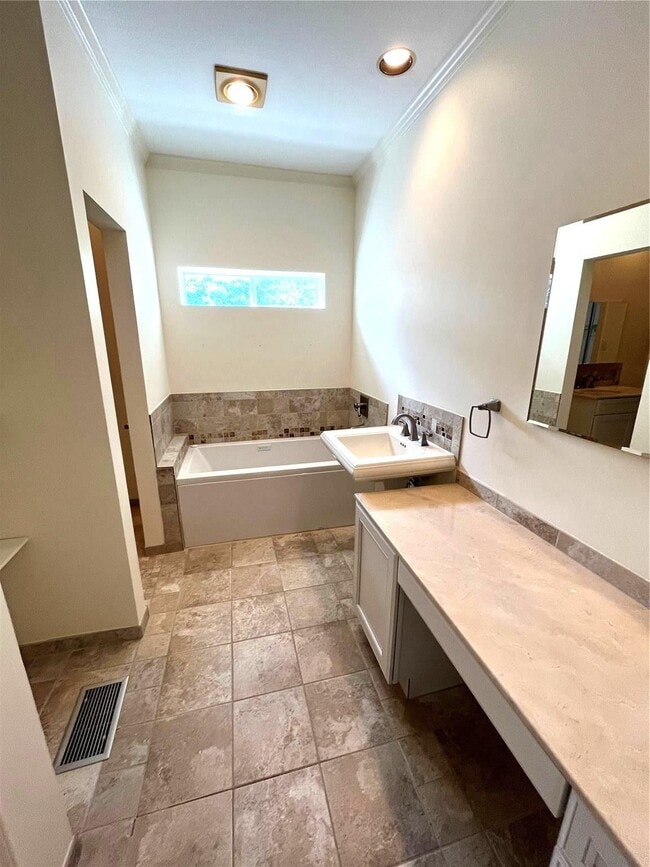 Building Photo - 3409 Haynie Ave