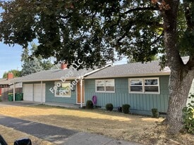Building Photo - 6670 SW Princess