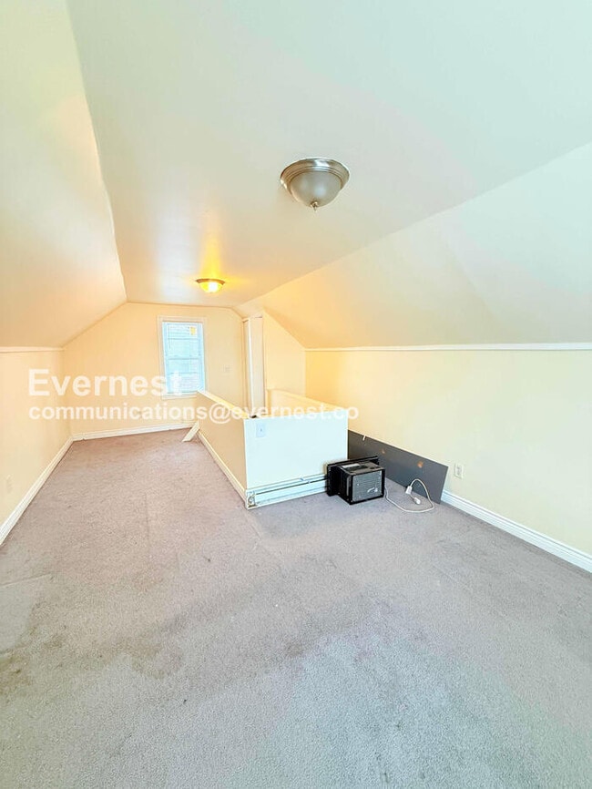 Building Photo - 8034 Hartwell St