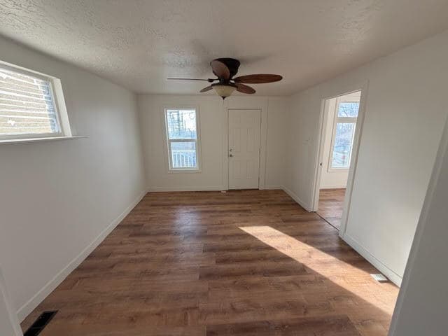 Building Photo - 829 S McClelland St