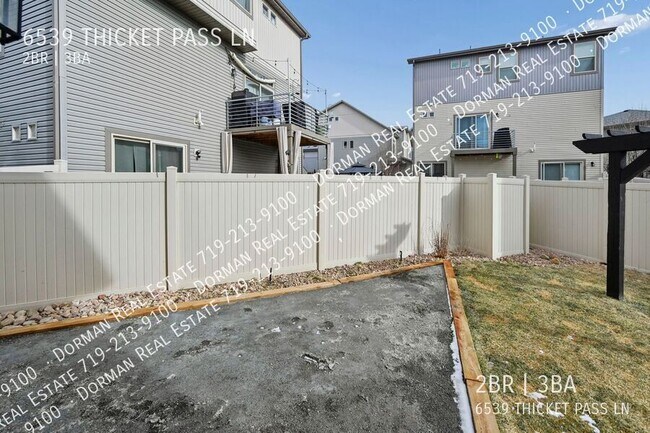 Building Photo - 6539 Thicket Pass Ln