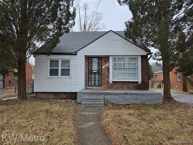Primary Photo - 19341 Warwick St