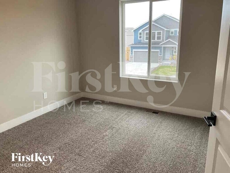 Building Photo - 6907 Akela Ln