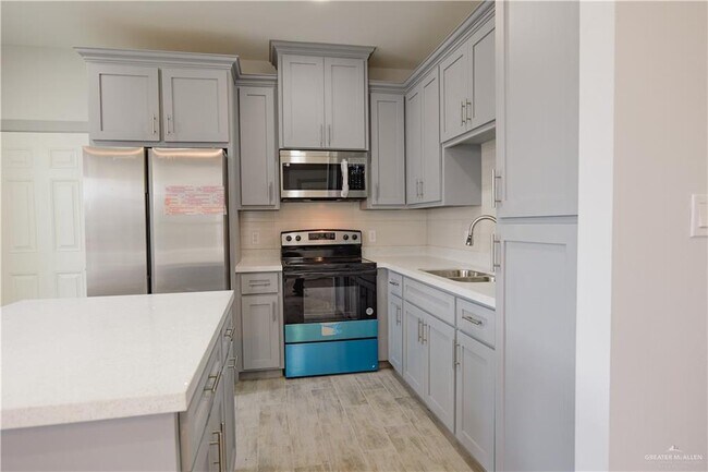 Building Photo - 12 Briggs Rd