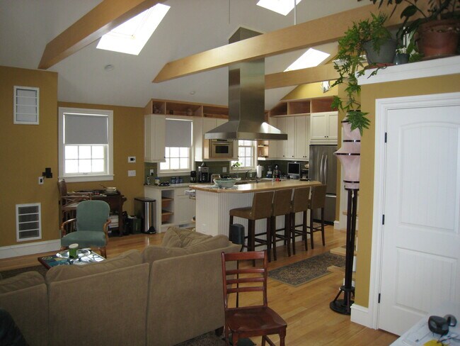 Building Photo - 19 Wendell St