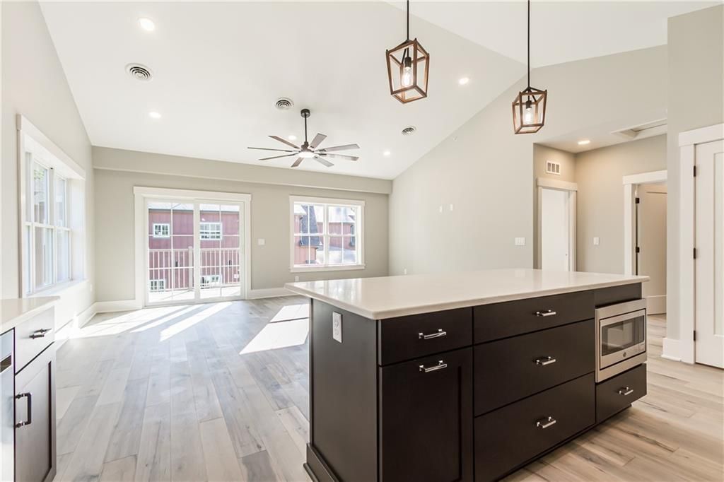 Building Photo - 640 Jefferson Ave