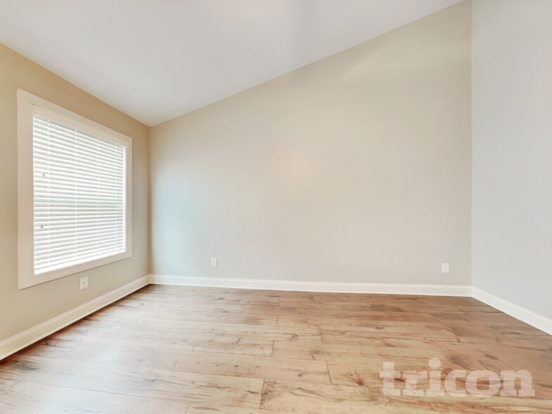 Building Photo - 207 Runnel View