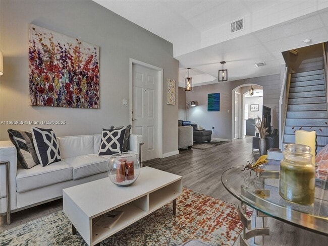 Building Photo - 5922 Siena Ln