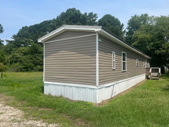 Building Photo - Singlewide Mobile Home in Pinetops