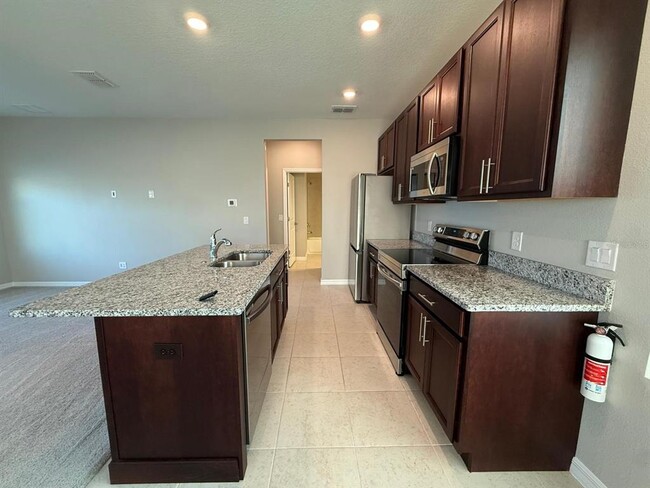 Building Photo - 3124 VOYAGER Ave