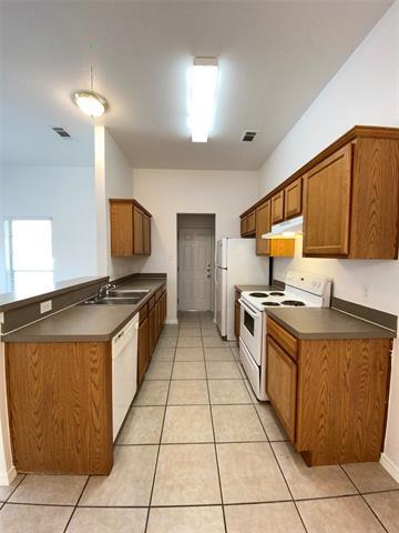 Building Photo - 1703 Novella Ct